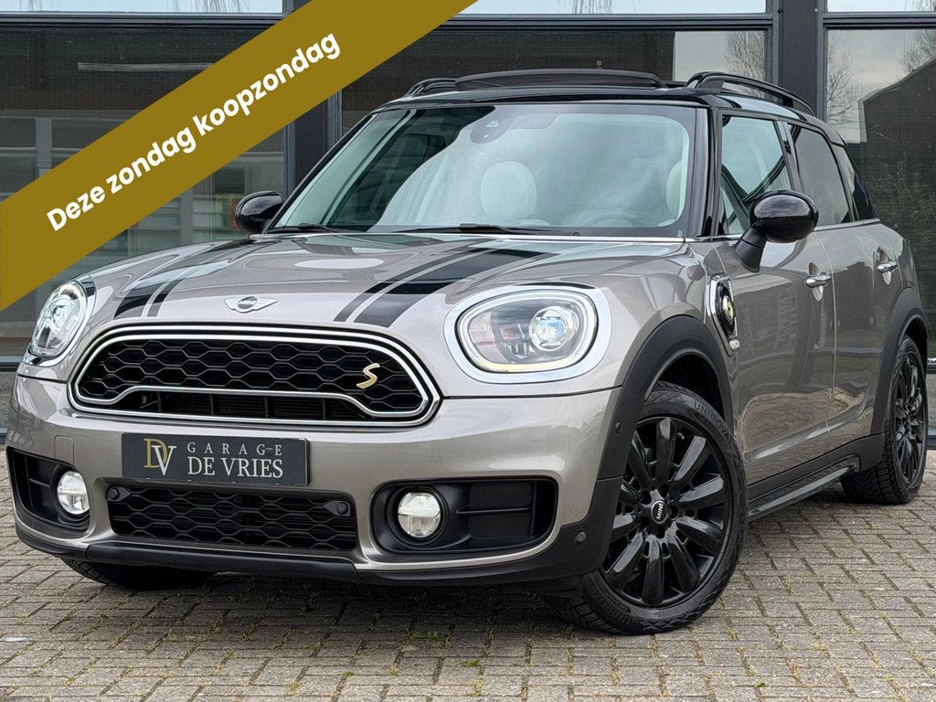 Mini Mini Countryman 1.5 Cooper S E ALL4 Chili Aut Panoramad, Auto's, Mini, Automaat, Gebruikt, Beige, Lichtsensor