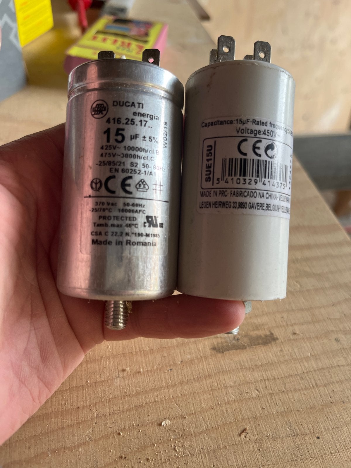 Condensator 15uF 450V - Ducati Energia & SUE15U, Ophalen of Verzenden, Gebruikt