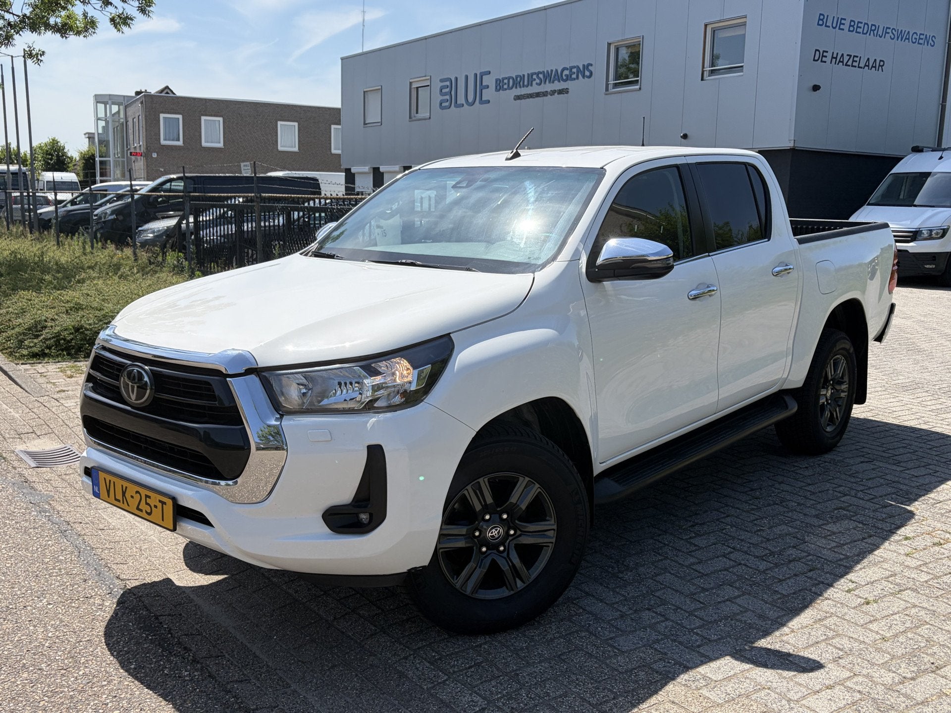 Toyota Hilux 2.4 D-4D 150PK E6 Aut. 4WD Double Cab Professio, Automaat, Stof, Gebruikt, 4 cilinders
