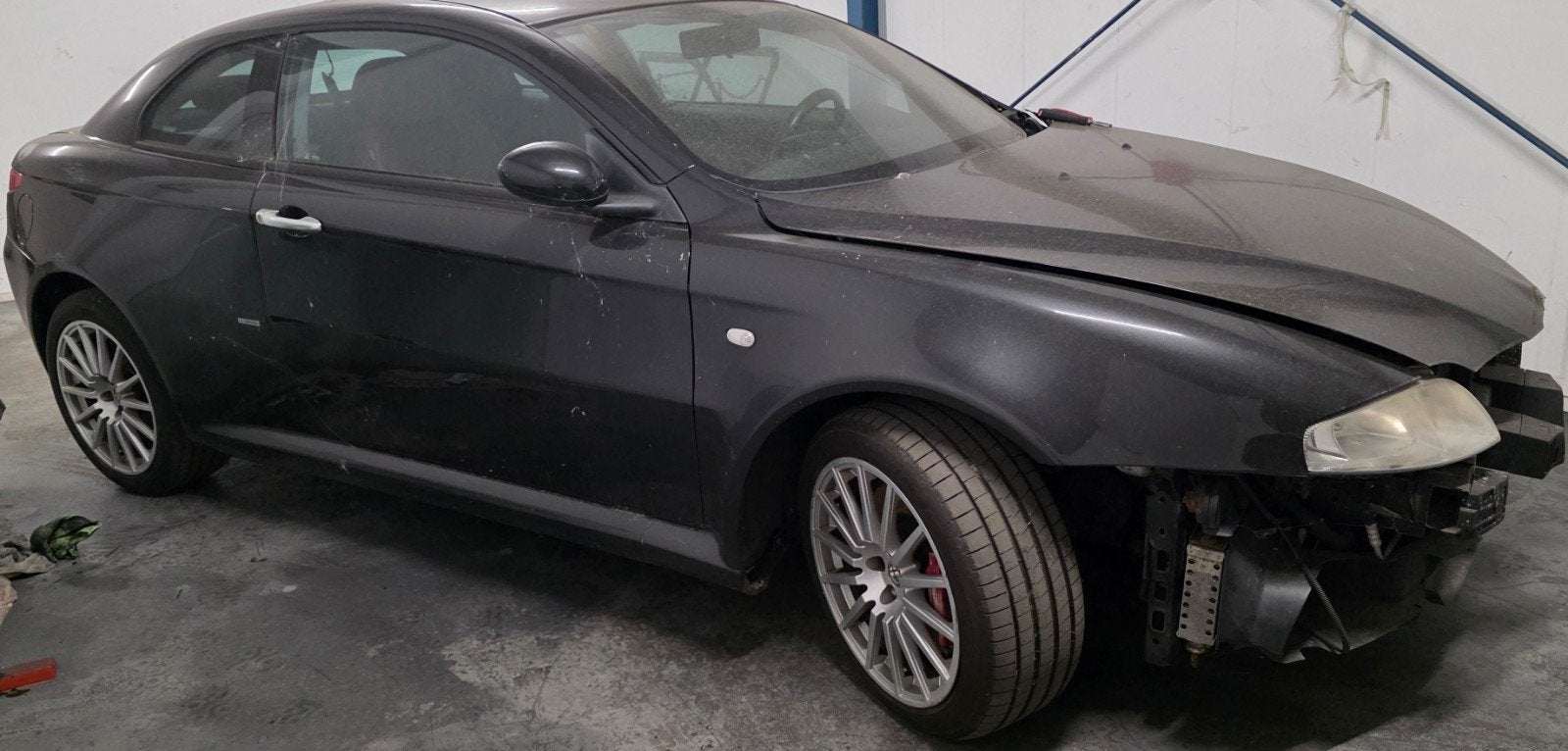 Alfa Romeo GT 3.2 V6 24V 2006 Zwart project auto unieke kans, Auto's, 400 kg, Zwart, Origineel Nederlands, 75 €/maand