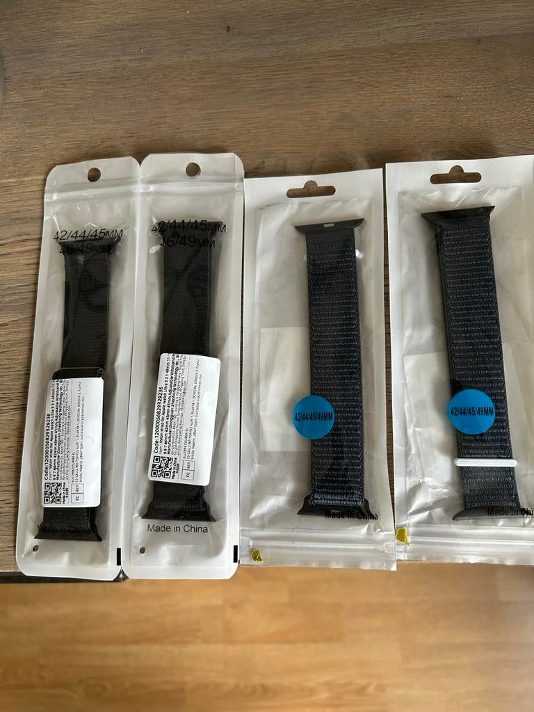 Nylon bandje voor Apple Watch 42/44/45/49mm  €10,00 vier st, Ophalen of Verzenden, Nieuw, Overige typen, Apple iPhone