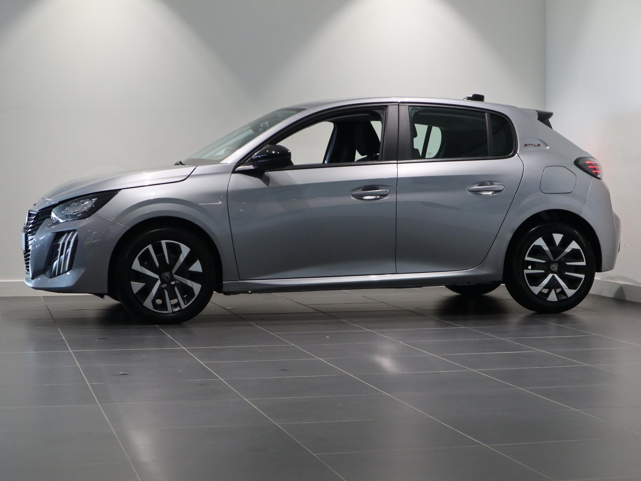 Peugeot 208 100PK Style - DRAADLOZE APPLE CARPLAY//ANDROID A, Auto's, 12 maanden, Gebruikt, Euro 6, Handgeschakeld