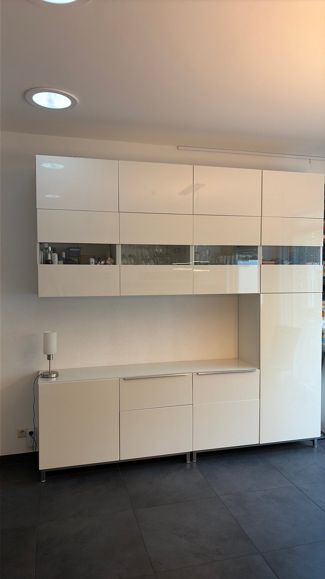 Ikea besta wandkast wit glans, Huis en Inrichting, Kasten | Wandmeubels, Ophalen, Zo goed als nieuw