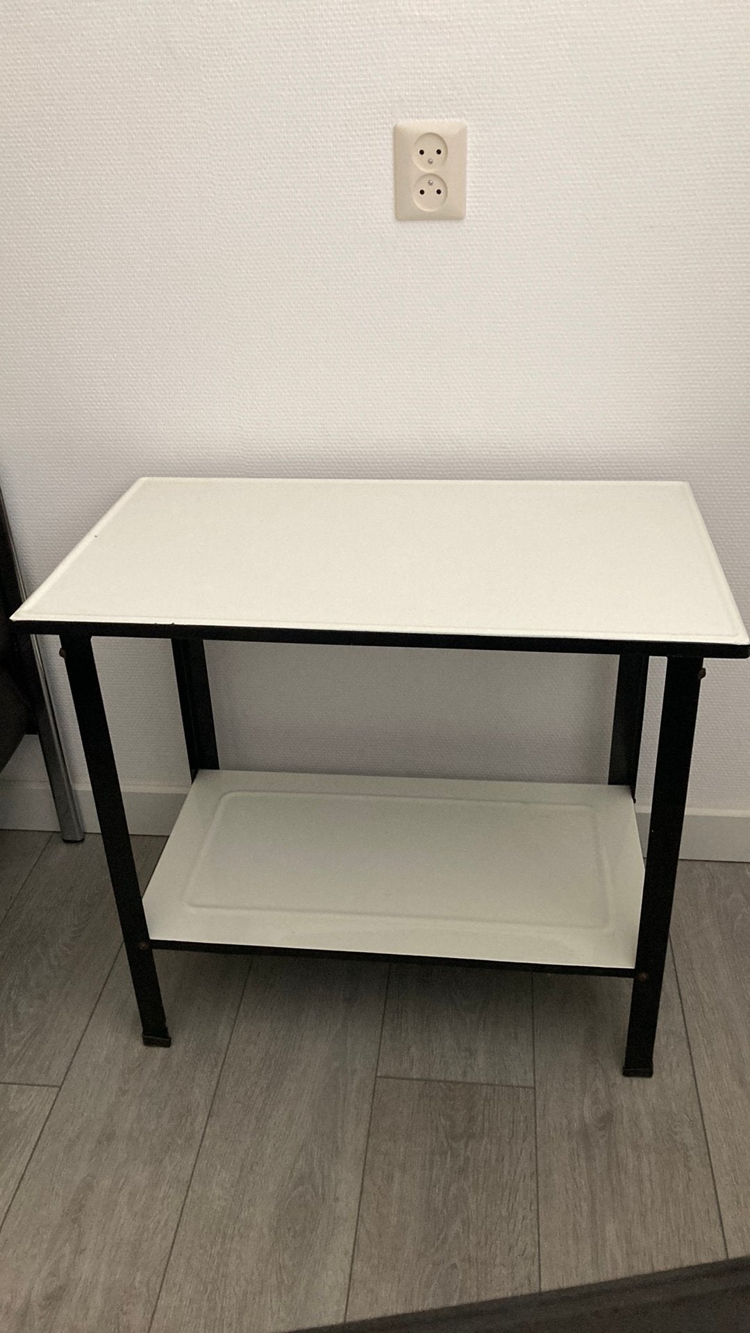 Vintage emaille tafeltje, Ophalen, Overige materialen, 50 tot 100 cm, Vintage