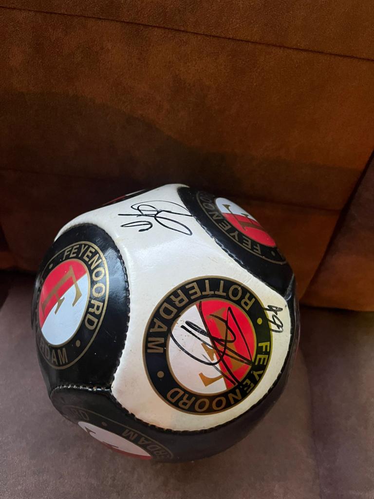(Collectors item) bal feyenoord met handtekeningen, Ophalen of Verzenden, Zo goed als nieuw, Feyenoord, Overige typen