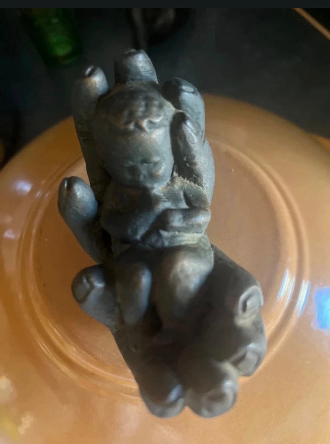 Vintage Parastone Atelier Figurine – Baby in Hand, Ophalen of Verzenden, Zo goed als nieuw, Mens