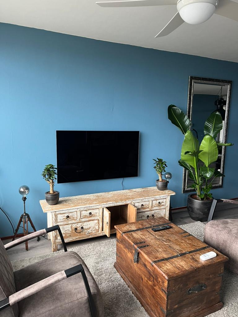 Uniek wit massief houten dressoir/tv-meubel met lades, Ophalen, 150 tot 200 cm, Zo goed als nieuw, Minder dan 100 cm