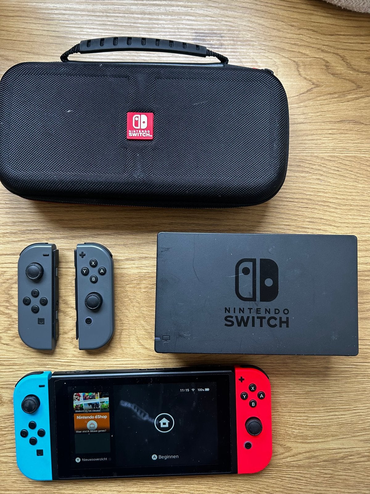 Nintendo Switch v1 + 4 Joy Cons + accessoires, Ophalen, Zo goed als nieuw, Met 3 controllers of meer, Switch Original