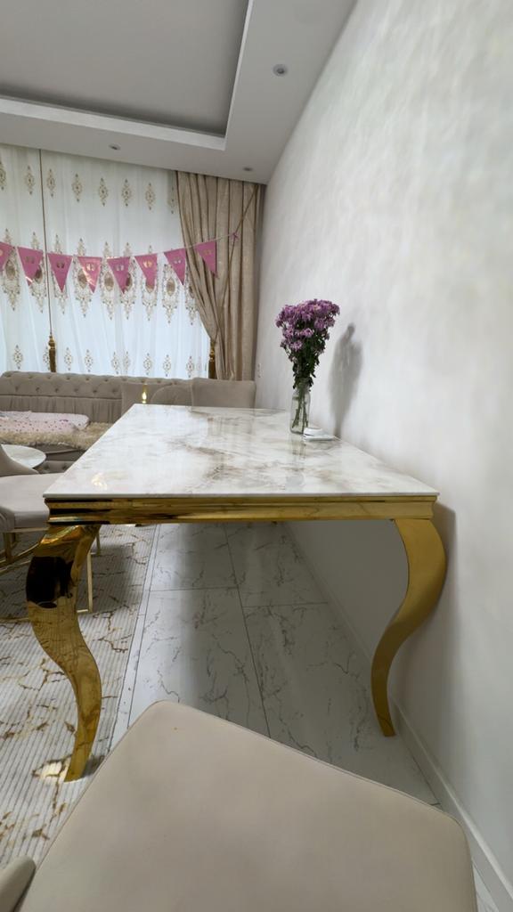 Luxe eettafel met marmerlook blad en gouden poten, Ophalen of Verzenden, Zo goed als nieuw, 50 tot 100 cm, Minder dan 100 cm