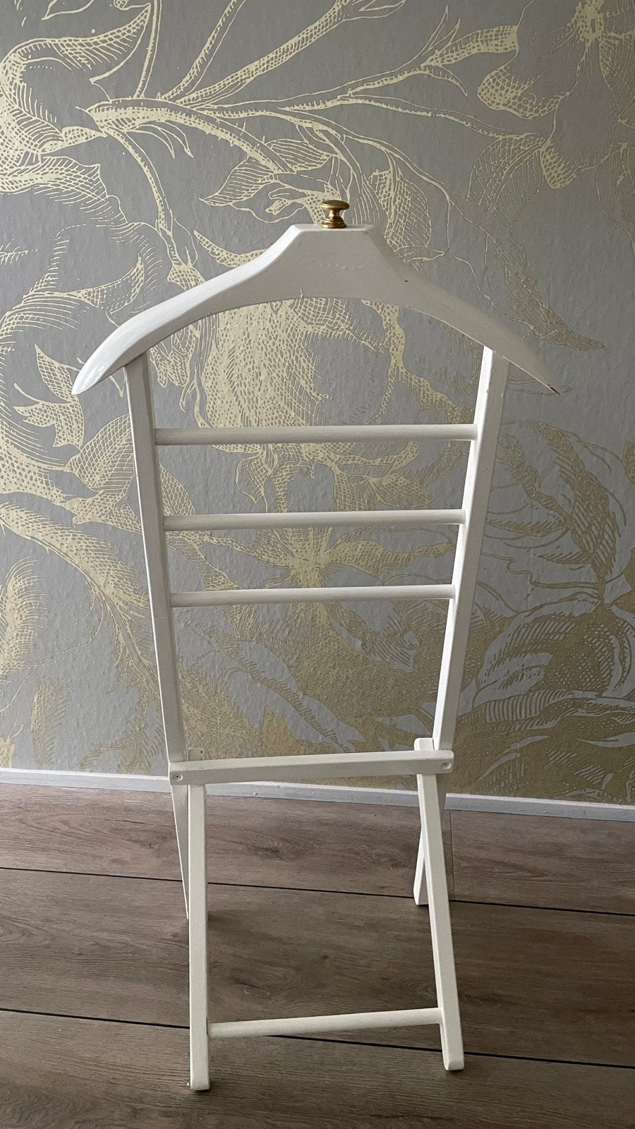 Witte houten kledinghanger / valet stand, Ophalen of Verzenden, Gebruikt, Hout, Volwassenen