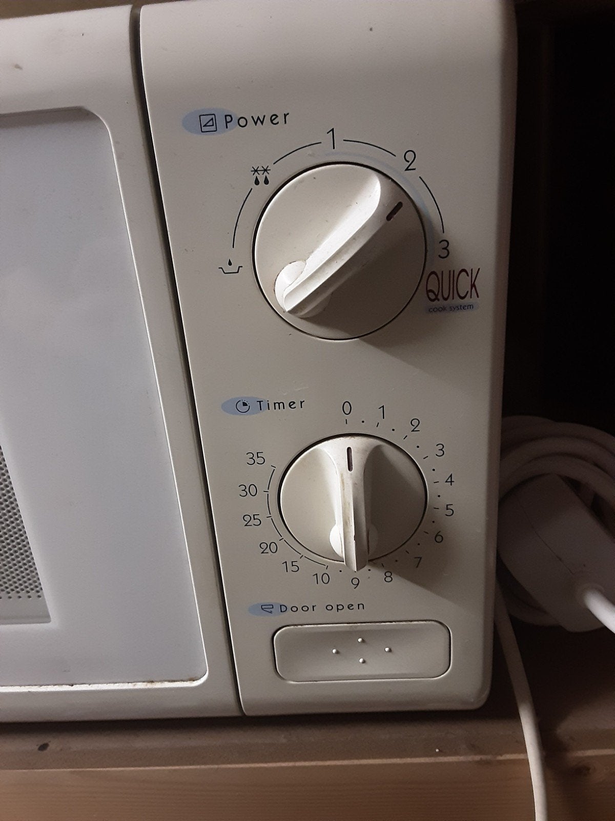Magnetron gratis af te halen, Witgoed en Apparatuur, Magnetrons, Ophalen, Gebruikt, Minder dan 45 cm, Magnetron