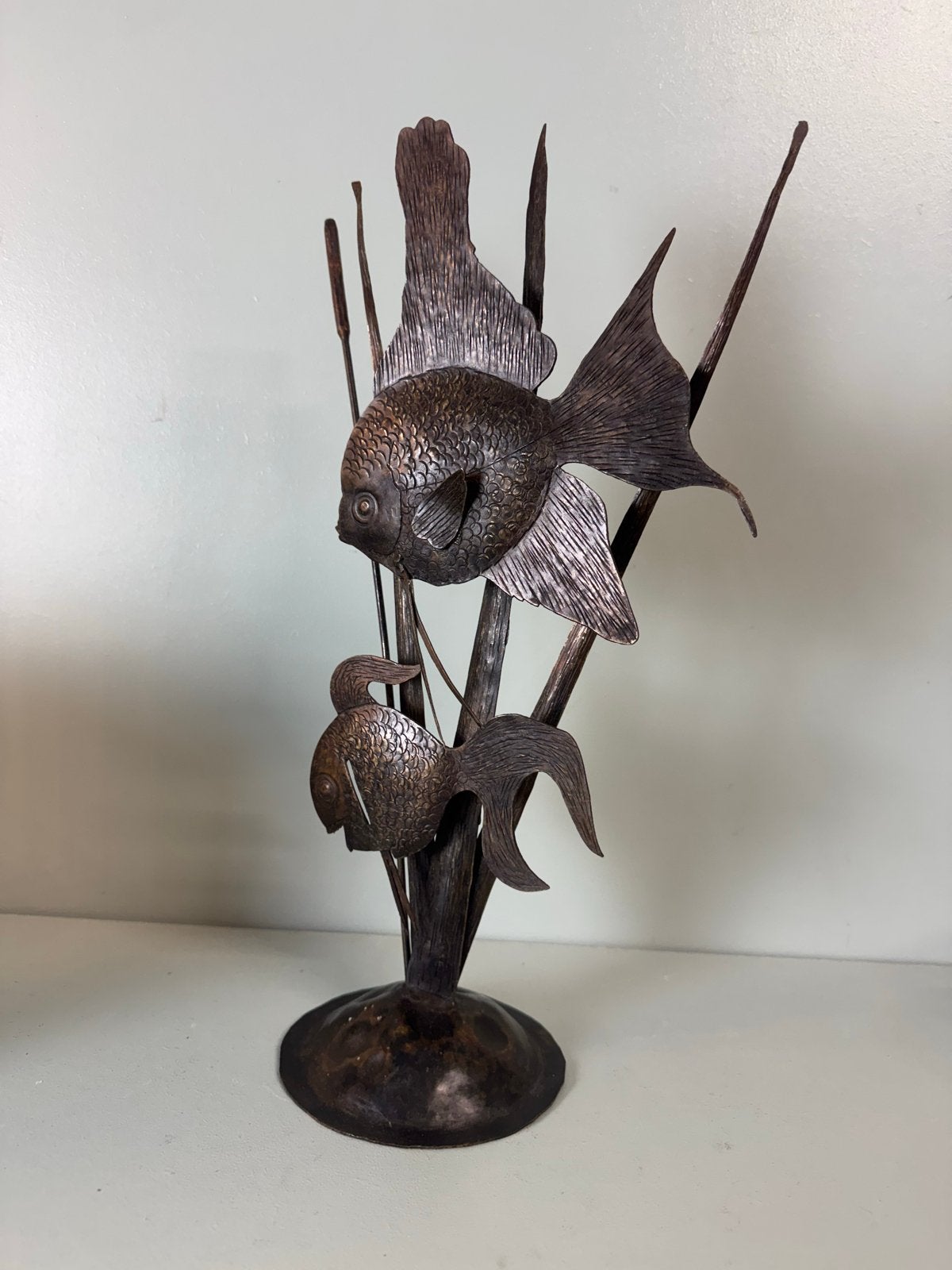 Vintage Mid-Century Brutalistische Metalen Vissen Sculptuur, Brutalistisch, Ophalen of Verzenden, Gepatineerd, 20 - 50 cm