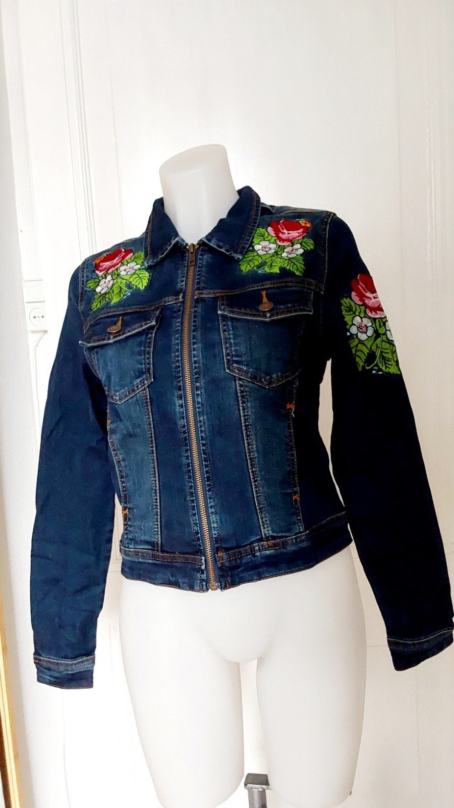 Leuke Tante Betsy spijkerjas met borduursel maat S, Tante Betsy, Blauw, Ophalen of Verzenden, Zo goed als nieuw
