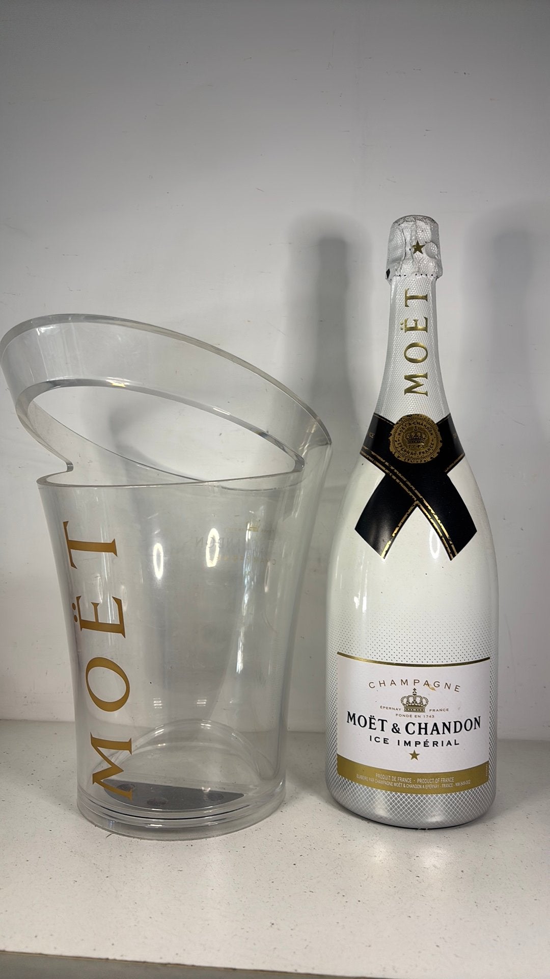 Moët chandon fles met koeler, Verzamelen, Verzenden, Zo goed als nieuw, Frankrijk, Champagne