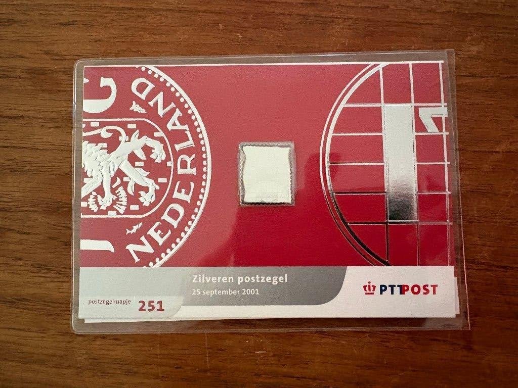 Zilveren postzegel 12,75 gulden 2001, Postzegels en Munten, Postzegels | Nederland, Ophalen of Verzenden, Na 1940, Postfris