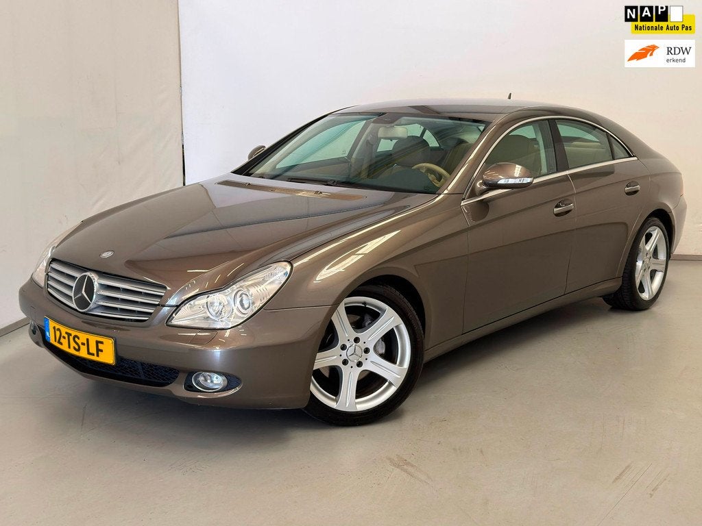 Mercedes-Benz CLS-klasse 320 CDI / NL-auto / Distronic / Sto, Auto's, Mercedes-Benz, Automaat, Achterwielaandrijving, Gebruikt