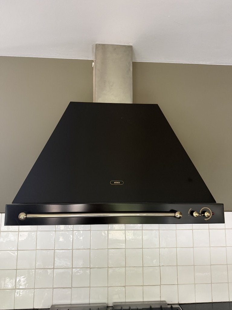 ATAG WK627F zwarte schouwafzuigkap – messing/gouden details, Ophalen, Gebruikt, Wandschouwkap, Vrijstaand