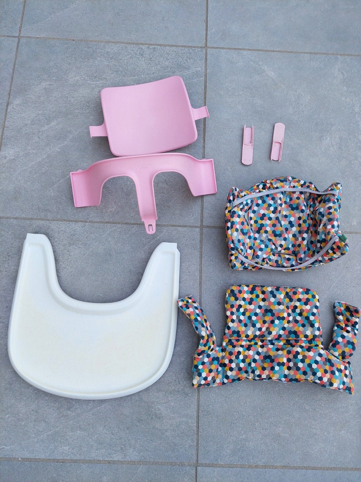 Stokke Tripp Trapp: Baby Set, Kussenset, Tray, Glijders, Ophalen of Verzenden, Zo goed als nieuw, Meegroeistoel, Afneembaar eetblad