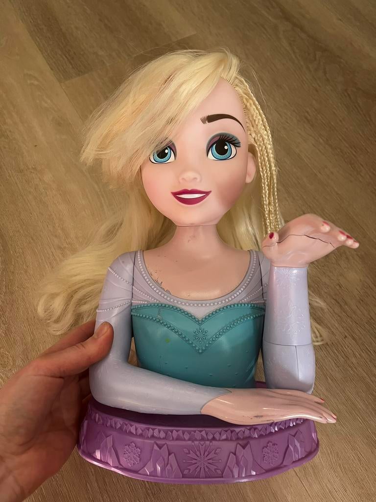 Frozen Elsa haar pop - Disney, Ophalen, Overige figuren, Zo goed als nieuw, Beeldje of Figuurtje