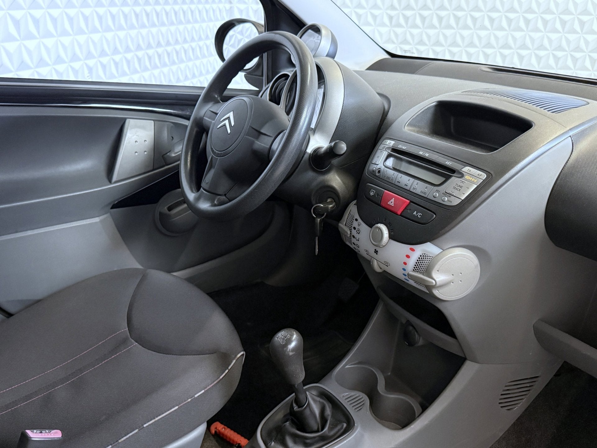 Citroen C1 1.0-12V Ambiance in keurig nette staat! 156.000km, Voorwielaandrijving, Gebruikt, 4 stoelen, C1