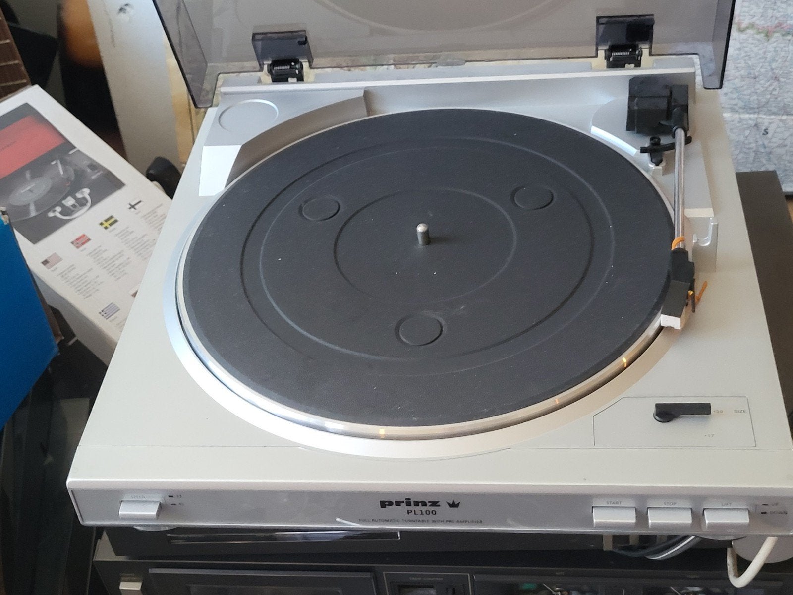 Prinz PL100 Volautomatische Platenspeler met Voorversterker, Audio, Tv en Foto, Platenspelers, Overige merken, Gebruikt, Automatisch