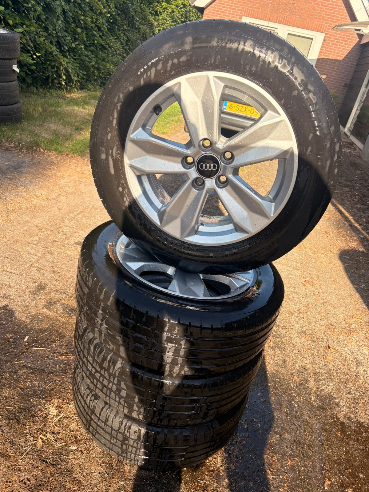 Originele Audi A1 Velgen + Hankook zomr banden – Schadevrij, Ophalen, 15 inch, Banden en Velgen, 185 mm