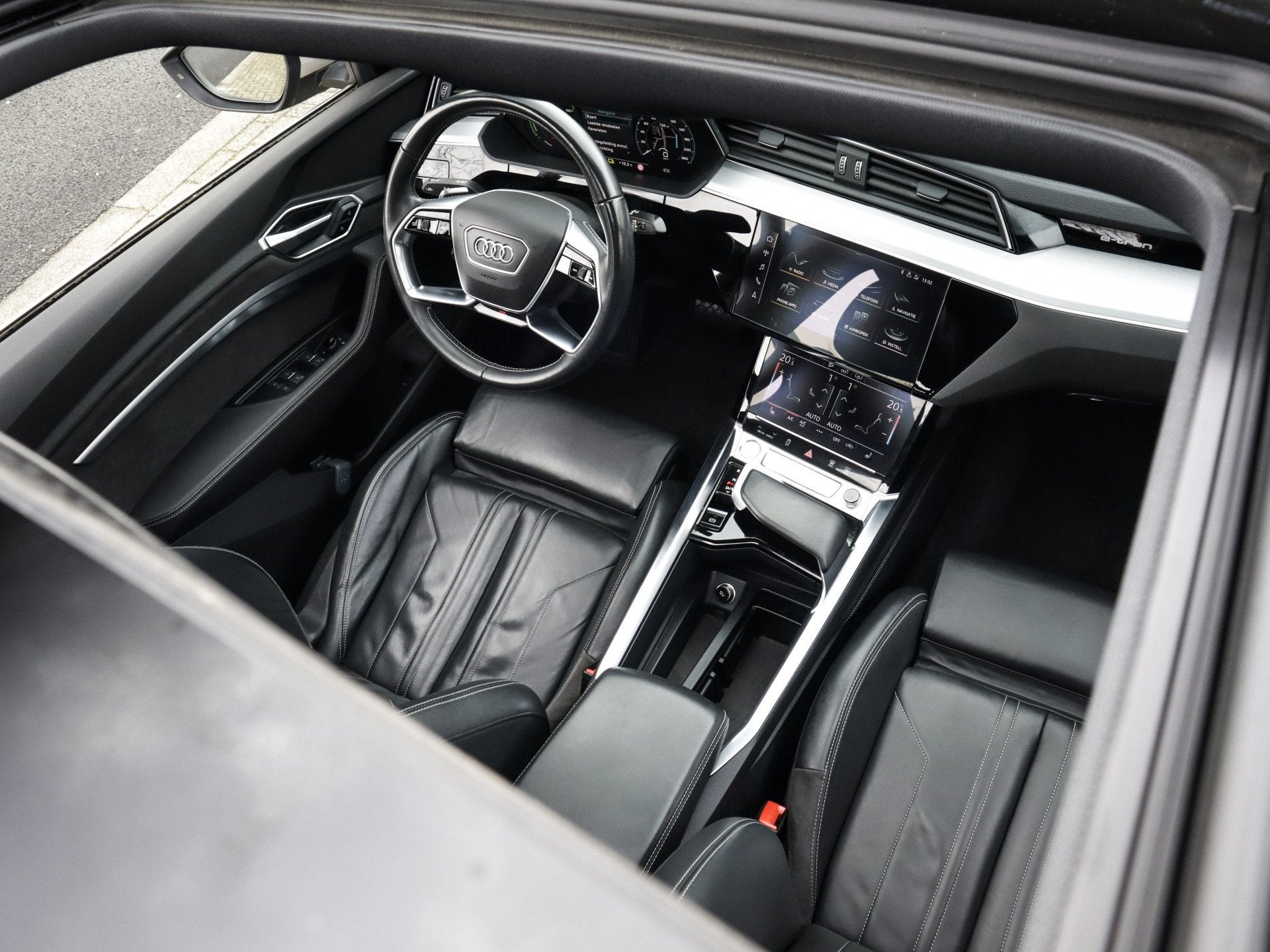 Audi e-tron Sportback 55 quattro S edition 95 kWh 3-Fase 2e-, Automaat, Adaptive Cruise Control, Zwart, 95 kWh