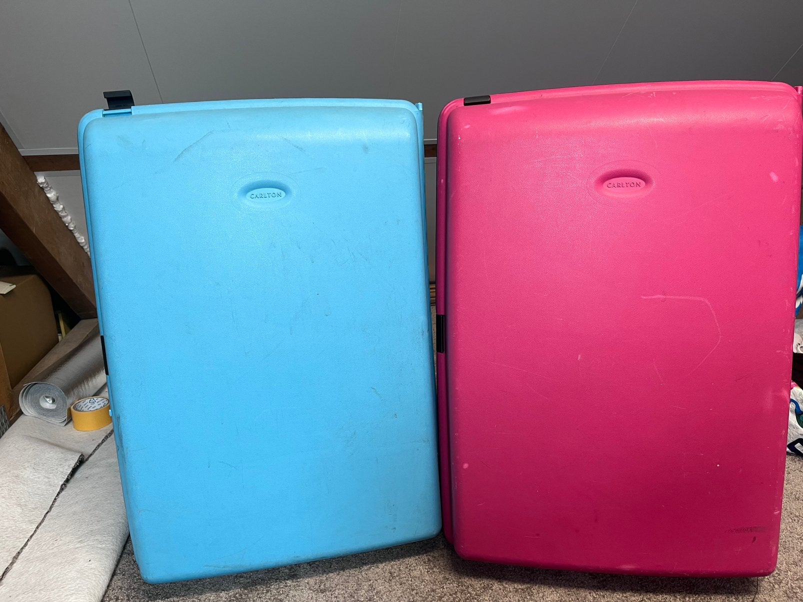 Carlton Koffers 2 stuks, Ophalen, Hard kunststof, Zo goed als nieuw, 70 cm of meer