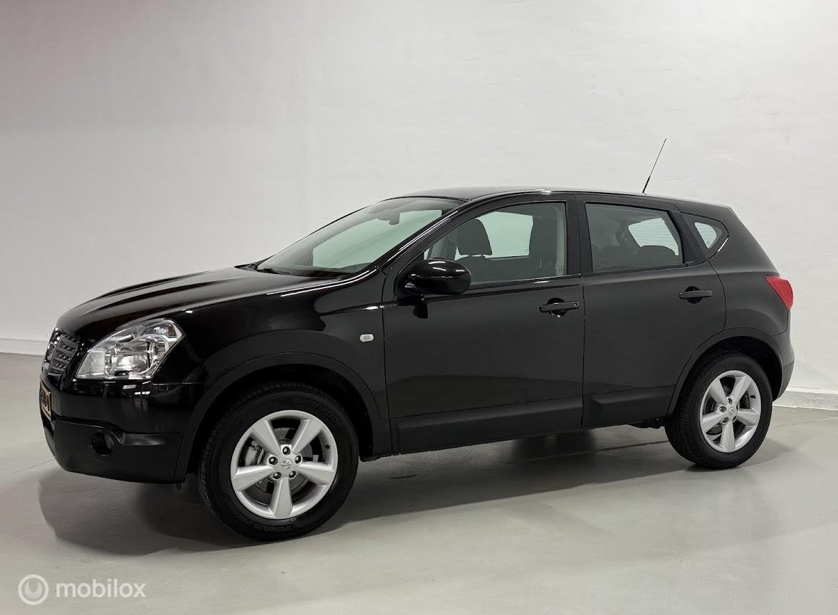 Nissan Qashqai 2.0 Acenta | CLIMA | TREKHAAK, Auto's, Voorwielaandrijving, Gebruikt, 4 cilinders, Zwart
