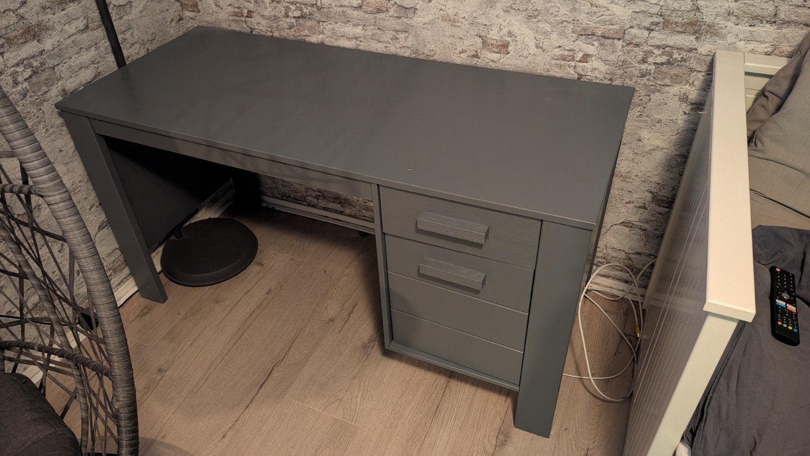 bureau Woood Dennis staalgrijs, Huis en Inrichting, Ophalen, Met lades, 141 cm, Hout