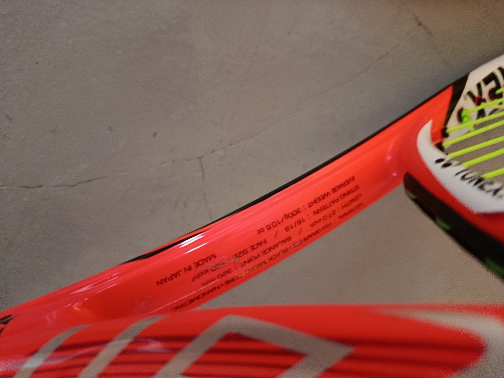 2 x yonex vcore si 100 tennisrackets te koop!, Sport en Fitness, Tennis, Gebruikt, Ophalen of Verzenden, Racket, L2