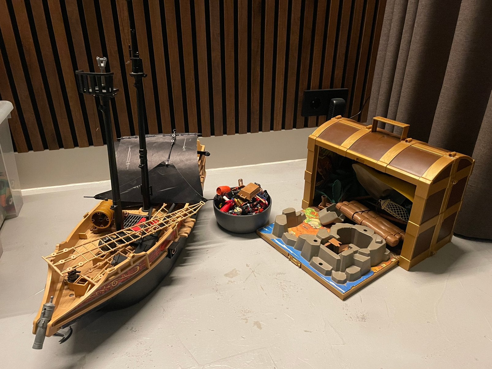 Playmobil piratenschip, schatkist met accessoires en popjes, Kinderen en Baby's, Ophalen, Pirates, Gebruikt, Complete set