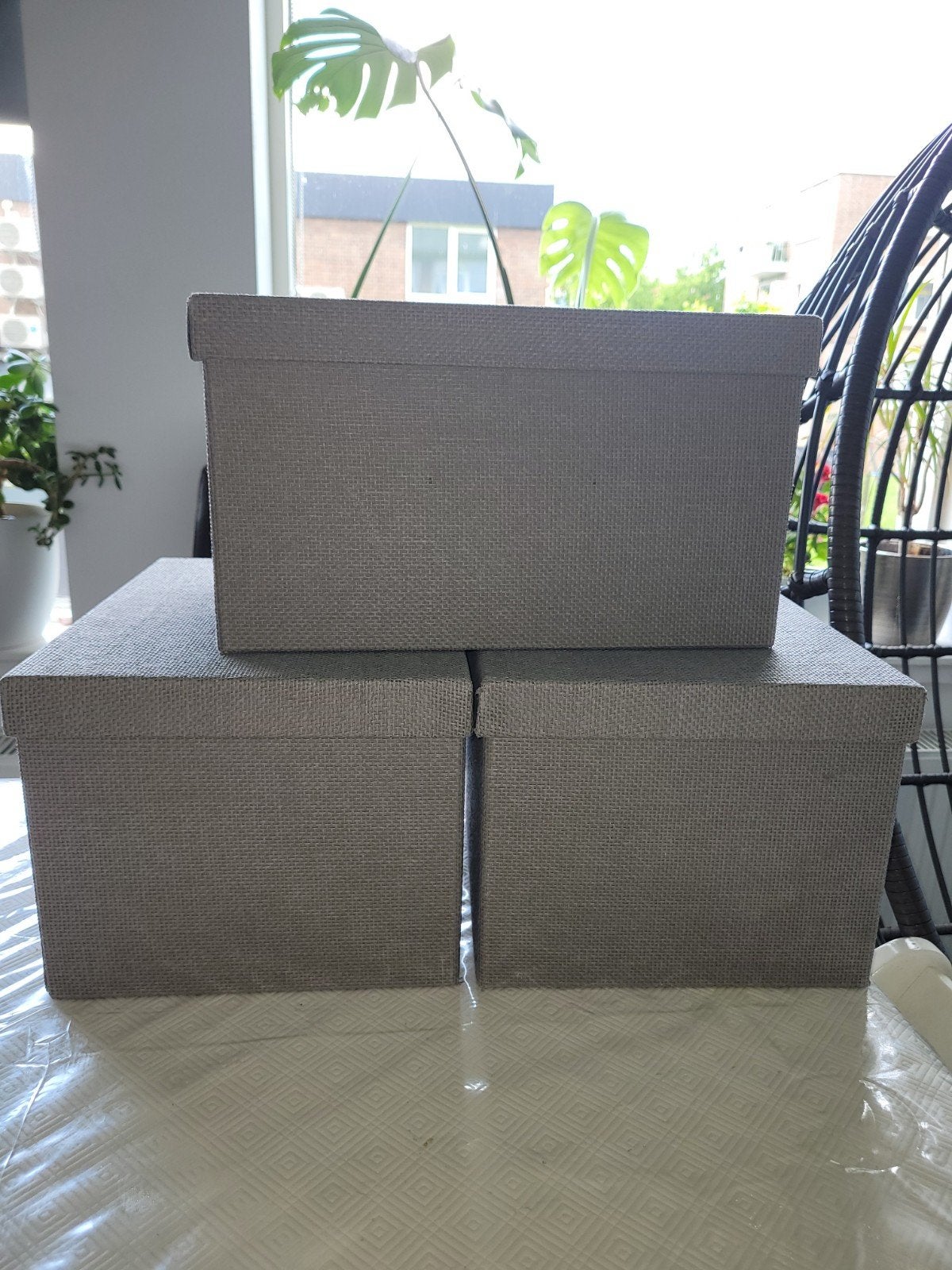 KVARNVIK IKEA dozen z.g.a.n. (25x35x20 cm), Ophalen of Verzenden, Zo goed als nieuw, Minder dan 50 cm