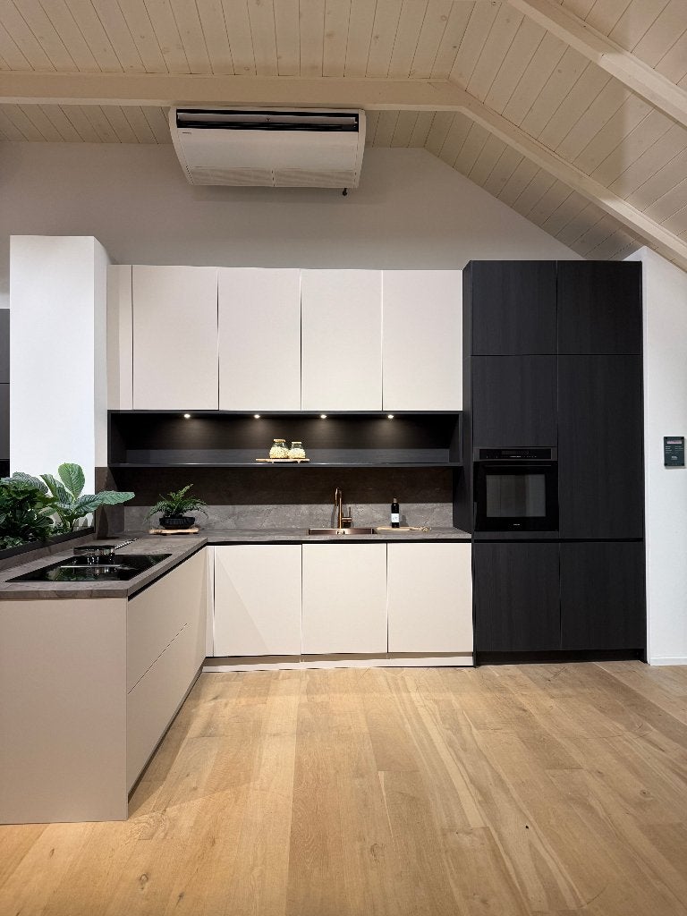Showroom keuken, Ophalen, Nieuw, 25 tot 50 cm, 200 cm of meer