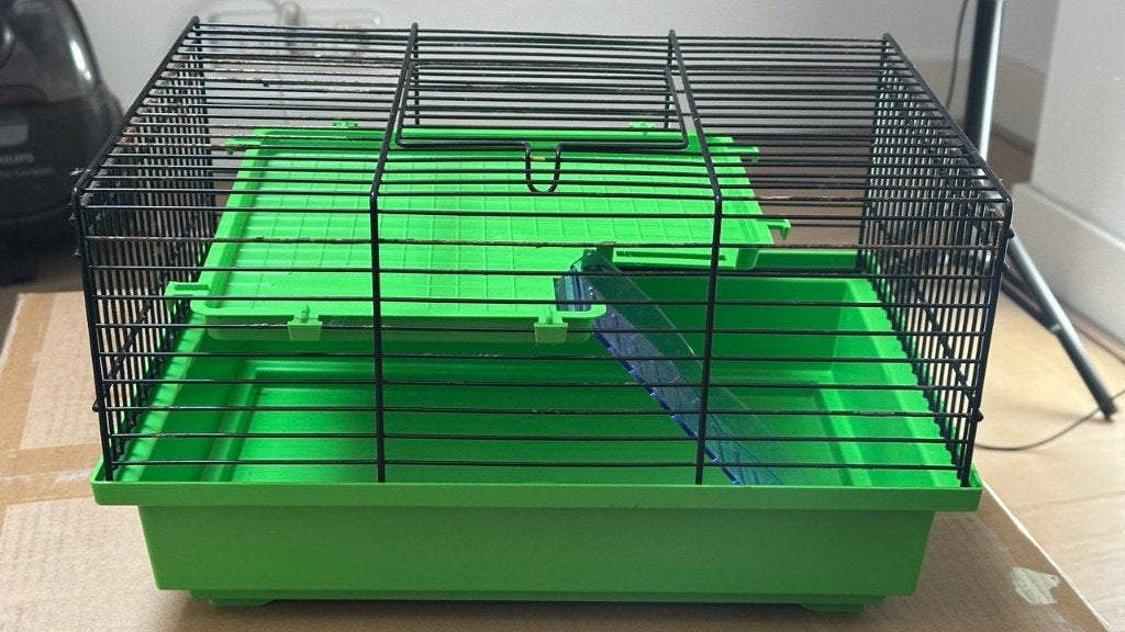 Hamsterkooi compleet met huisjes, loopschijf en drinkfles, Kooi, Gebruikt, Minder dan 75 cm, Hamster