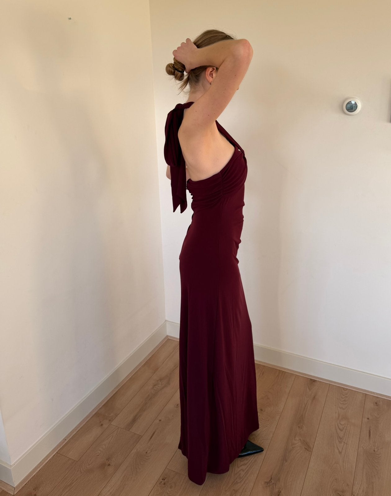 Maxi-jurk Six Stories halter bordeauxrood, Maat 38/40 (M), Galajurk, Nieuw, Ophalen of Verzenden