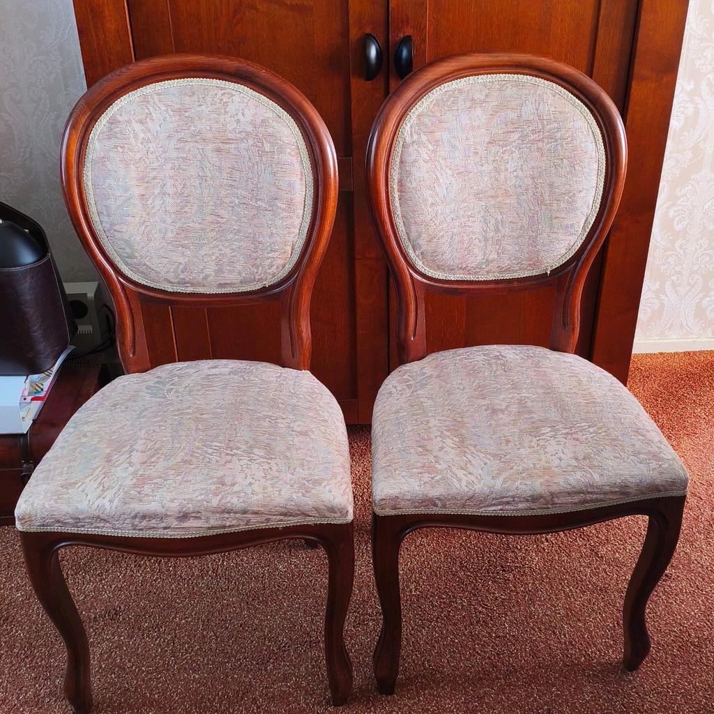 Mooie klassieke eetkamer stoelen a €15,- te koop, Ophalen