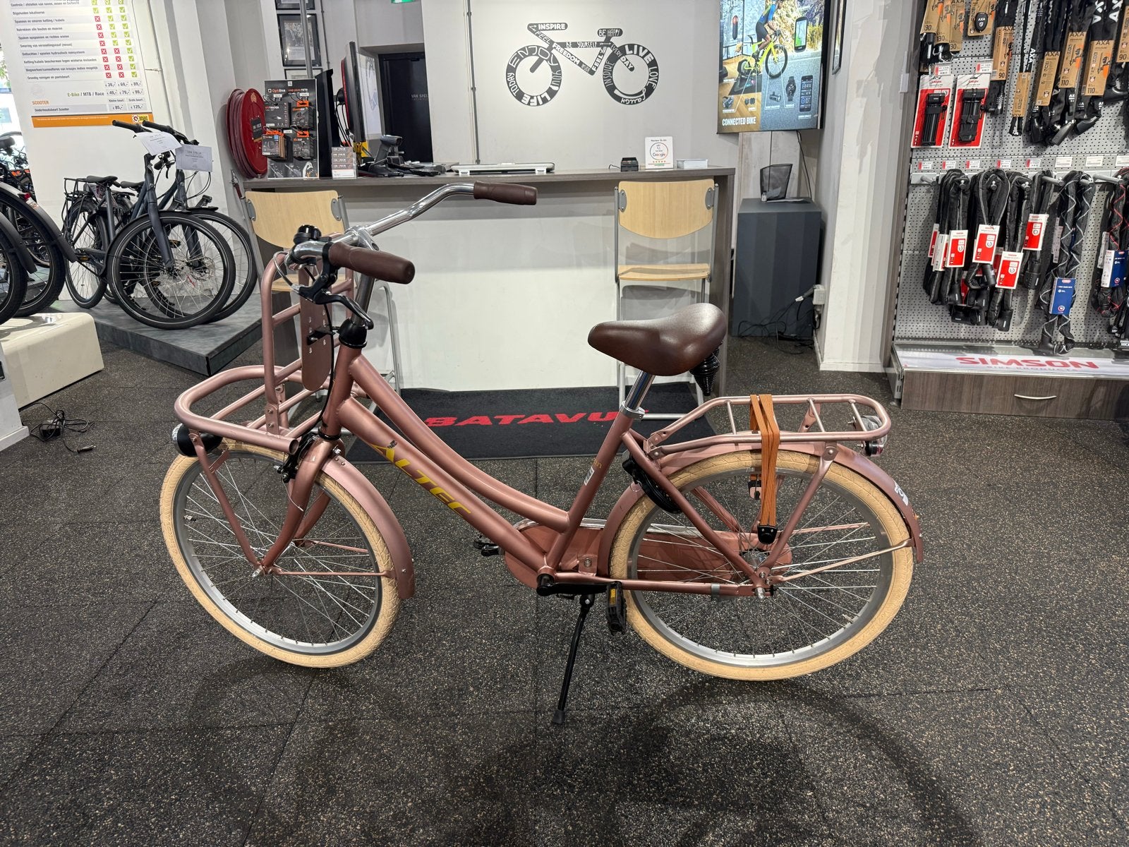 Altec Urban 24 inch meisjesfiets - Zo goed als nieuw, Ophalen, Zo goed als nieuw, Terugtraprem, 24 inch