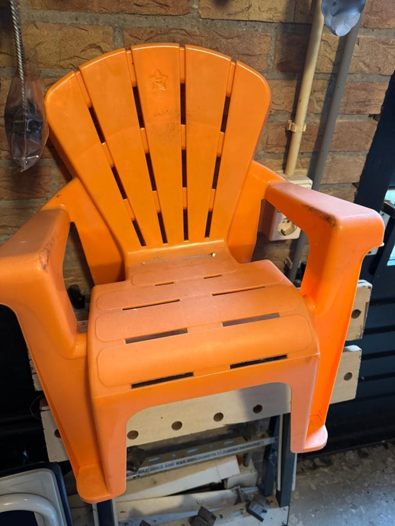 Plastic tuinstoel voor kinderen, Tuin en Terras, Ophalen, Zo goed als nieuw, Plastic