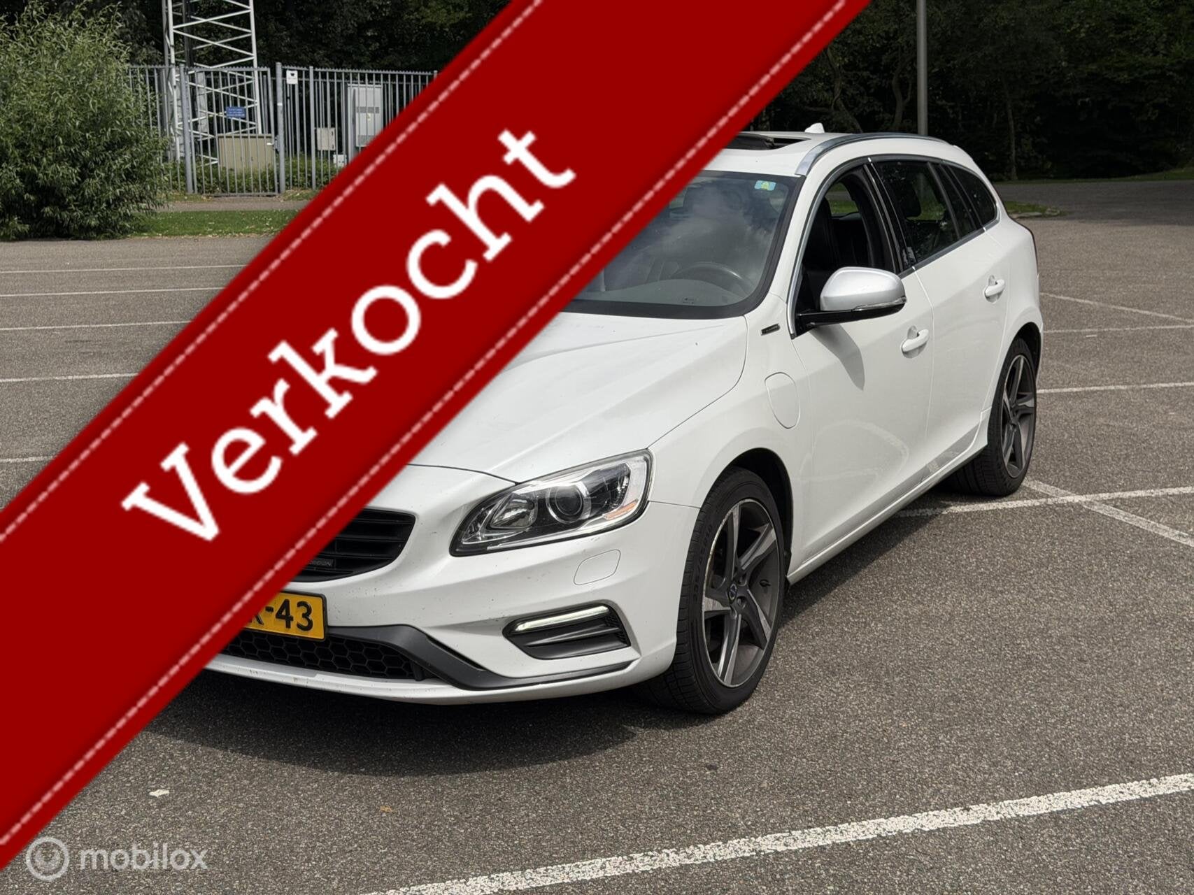Volvo V60 2.4 D5 R-Design., Automatische klimaatregeling, Wit, Leder, Diesel