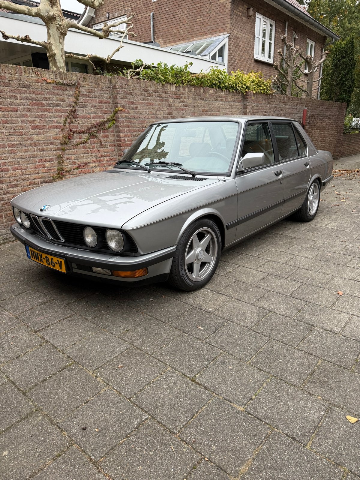 BMW 525e e28 1987 Grijs, Auto's, 1200 kg, 129 pk, 2674 cc, Particulier