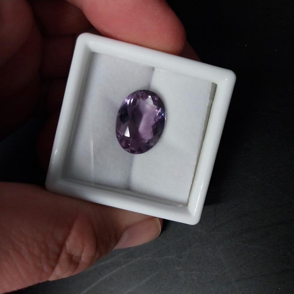 Facet geslepen Amethist uit Brazilië 2, Sieraden, Tassen en Uiterlijk, Edelstenen, Ophalen of Verzenden