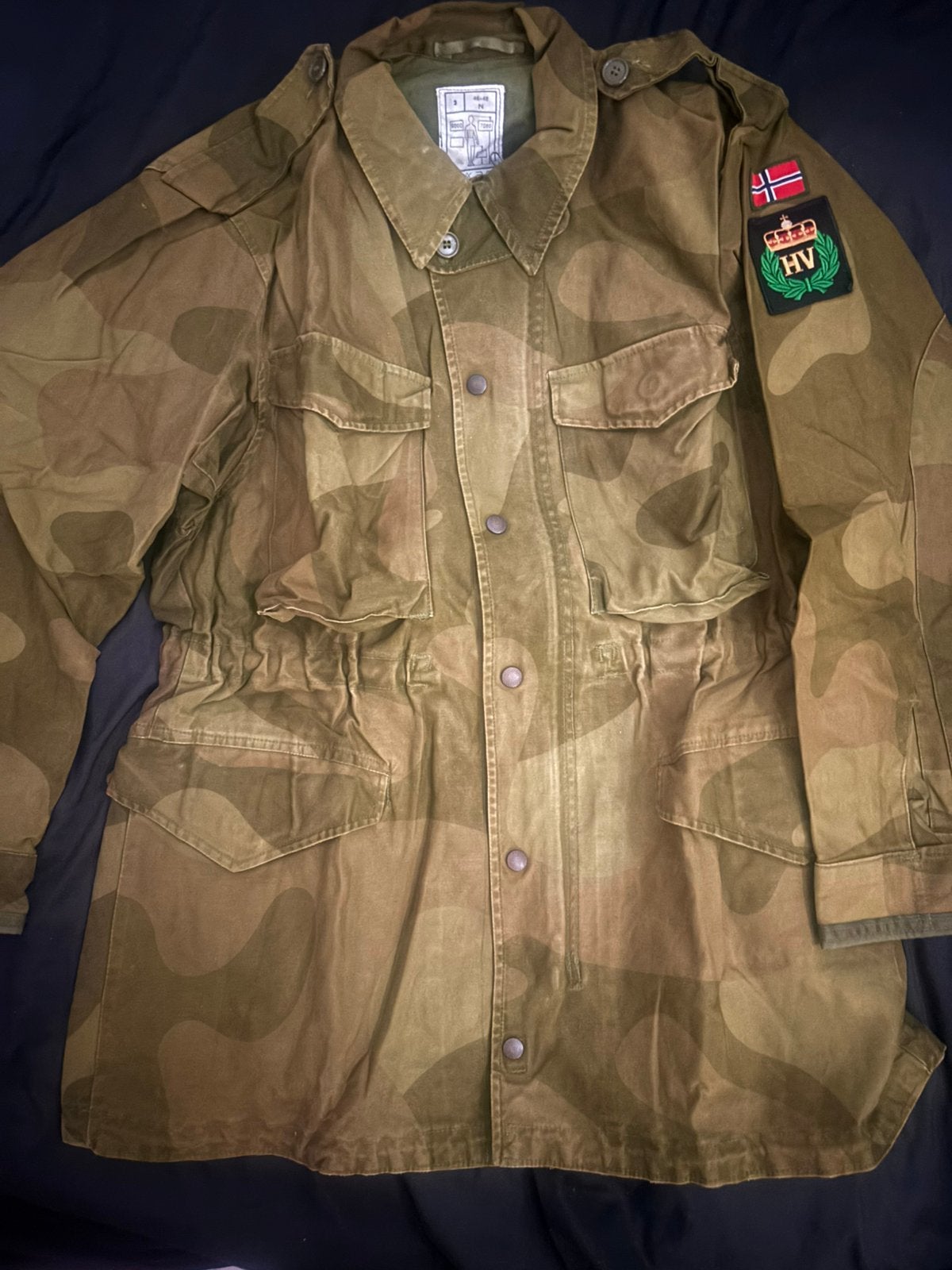 NOORSE CAMO FIELDJACKET €60,-, Ophalen of Verzenden, Landmacht, Nederland, Kleding of Schoenen