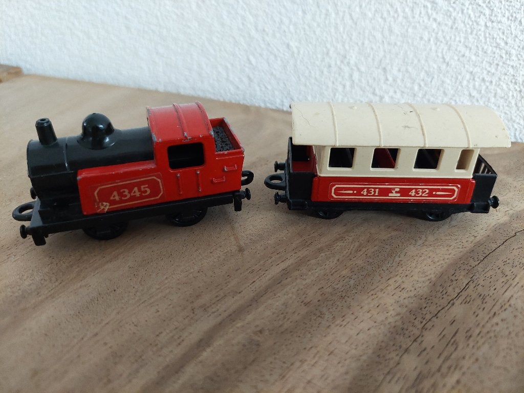 Vintage 1978 trein Matchbox #43 Locomotief en #44 wagon, Gebruikt, Ophalen of Verzenden, Matchbox, Auto
