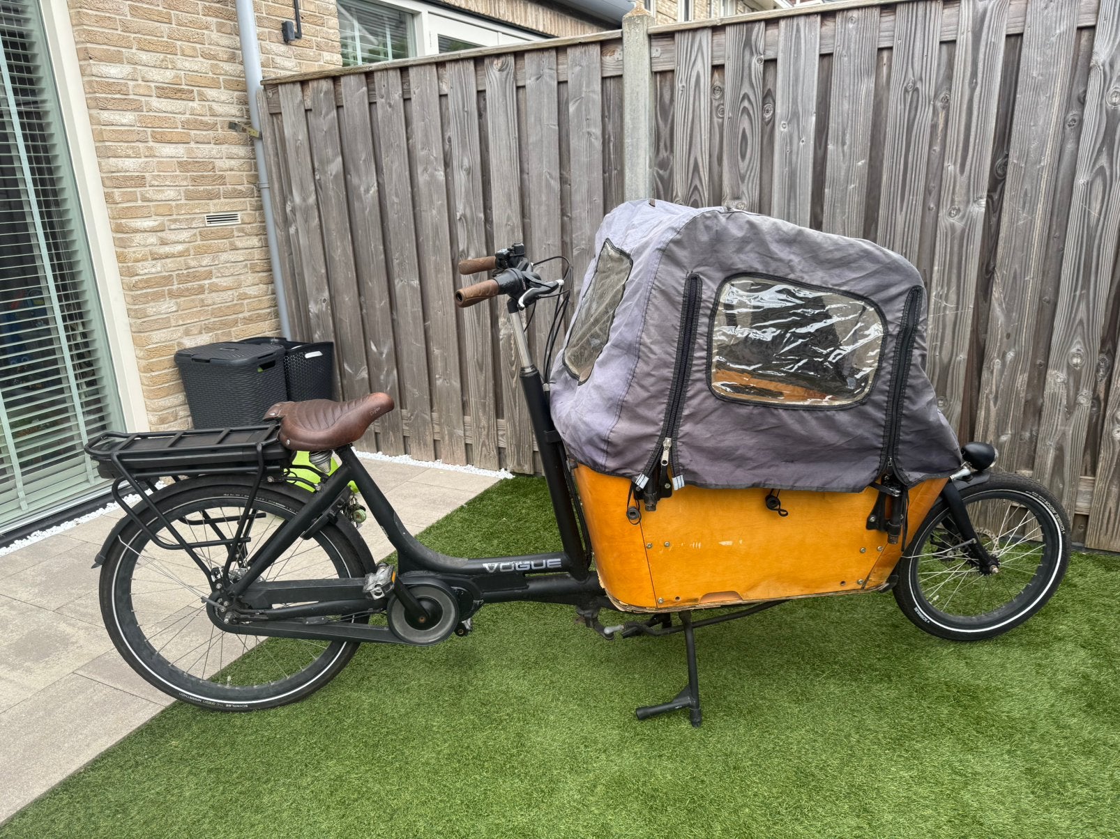 Opknapper: bakfiets vogue carry 2, 4 kinderen of meer, Gebruikt, Huif, Schijfrem