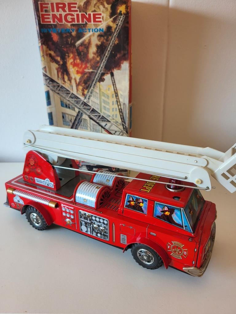Horikawa brandweerauto, blikken speelgoed, Antiek en Kunst, Antiek | Speelgoed, Ophalen of Verzenden
