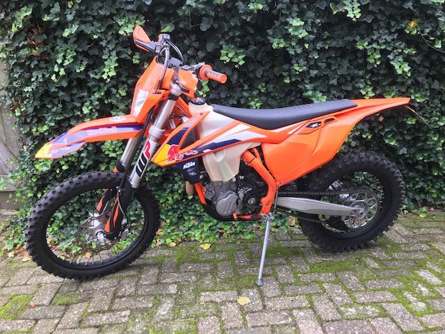 7L. Eurol sportbike 5W-40 &   4L. Eurol road racing SR 2000, Motoren, Ophalen