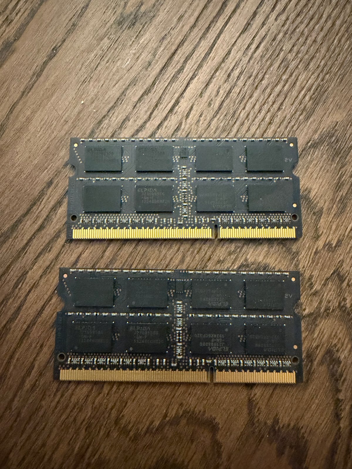 Elpida 8GB (2x4GB) DDR3 RAM Geheugen voor Laptop, Computers en Software, RAM geheugen, Gebruikt, 8 GB, DDR3, Ophalen of Verzenden