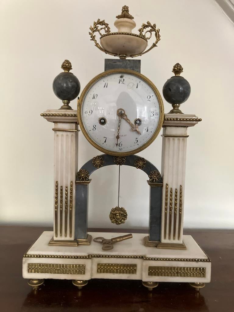 Antieke Louis XVI pendule marmer en brons, Antiek en Kunst, Antiek | Klokken, Ophalen