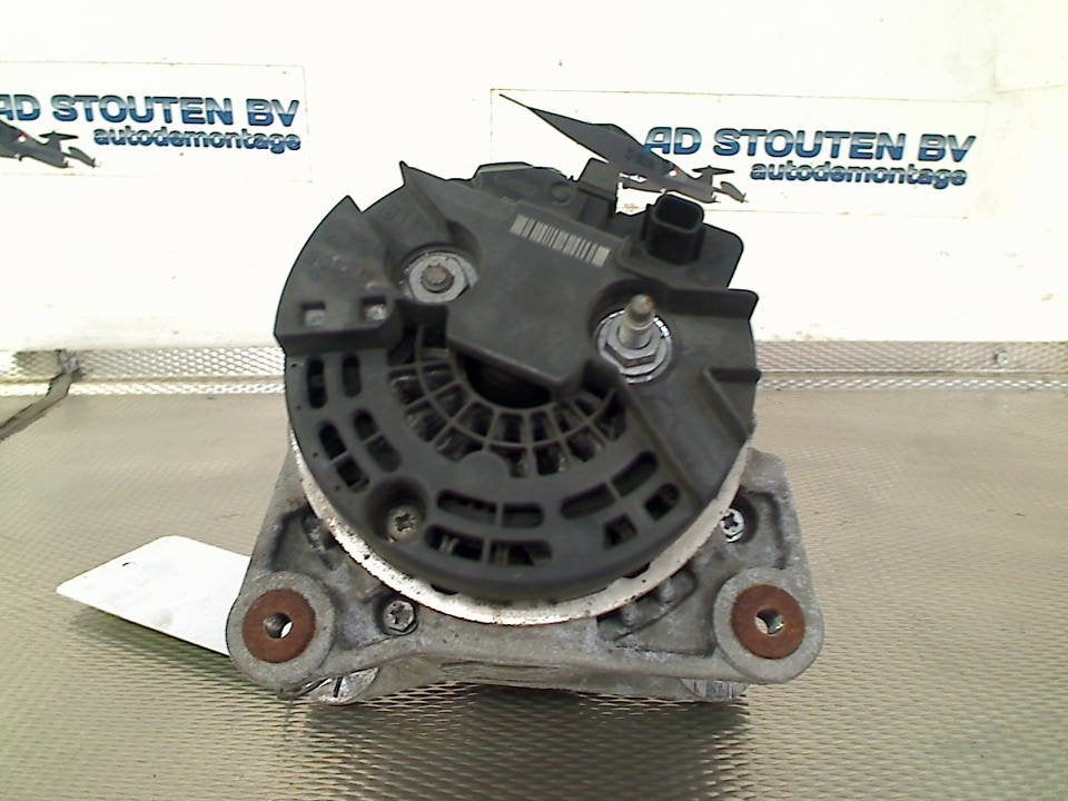 Dynamo Renault Megane III Berline (BZ) (2008-10/2017-03), Gebruikt, Renault Deutschland AG, Dialog.deutschland@renault.de, Peter-Huppertz-Straße 5, Köln 51063, , Duitsland